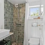 Дом отдыха Charming Spacious Garden Retreat Хорнбек